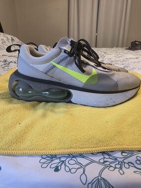 Size 5.5 Youth - Nike Air Max 2021 Summit White Volt